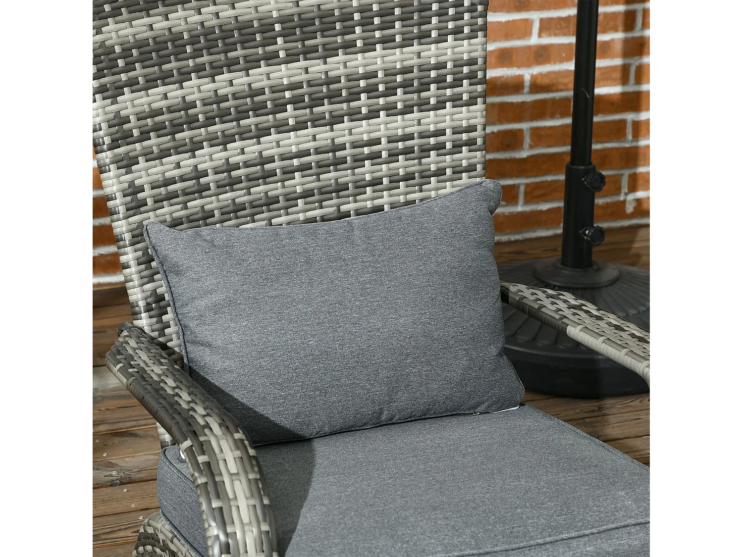 Sedia da giardino adironrack in rattan e acciaio grigio