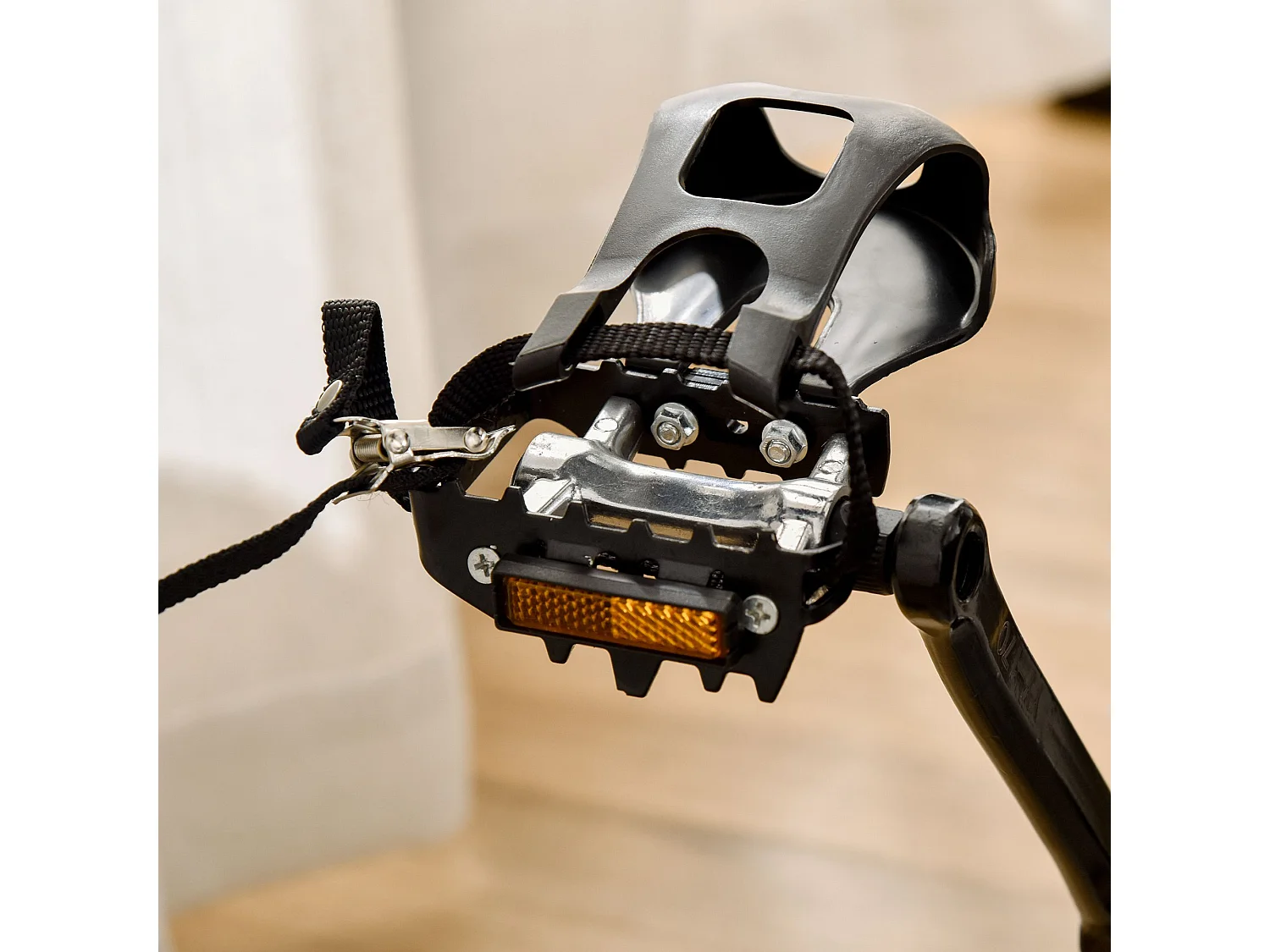 Cyclette con monitor lcd volano 15kg sellino e manubrio regolabili