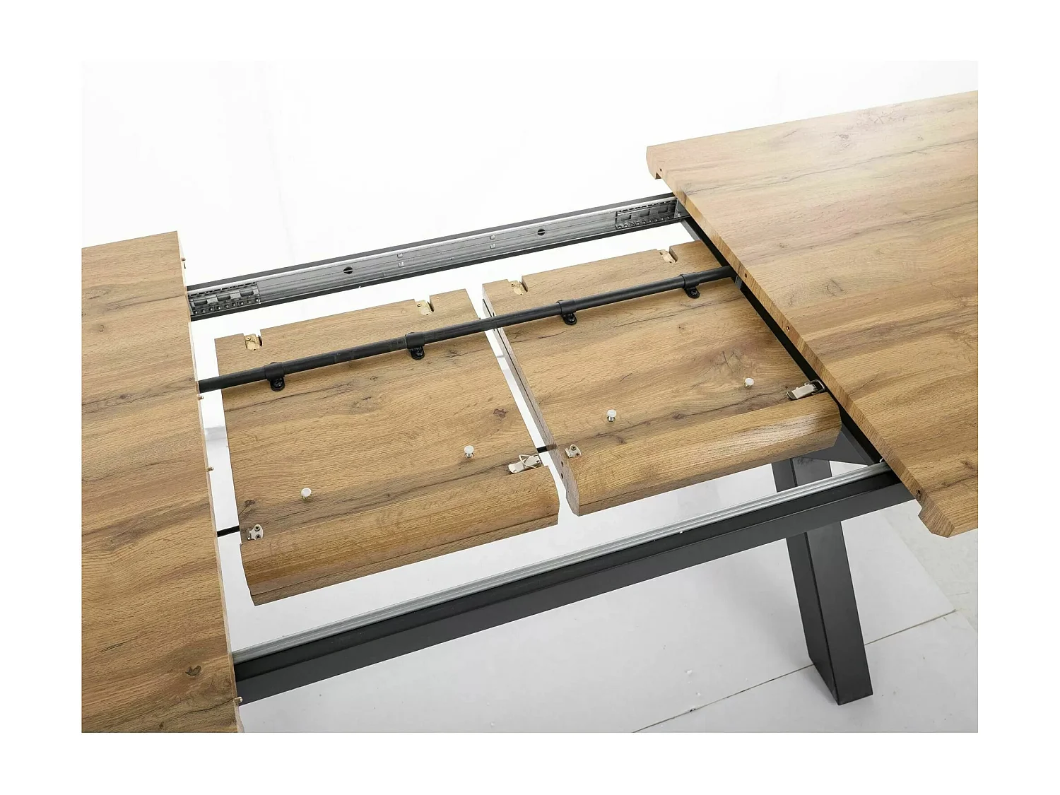 Esstisch Xaviero/MDF+Furnier/Metall/Ausziehbar/Braun