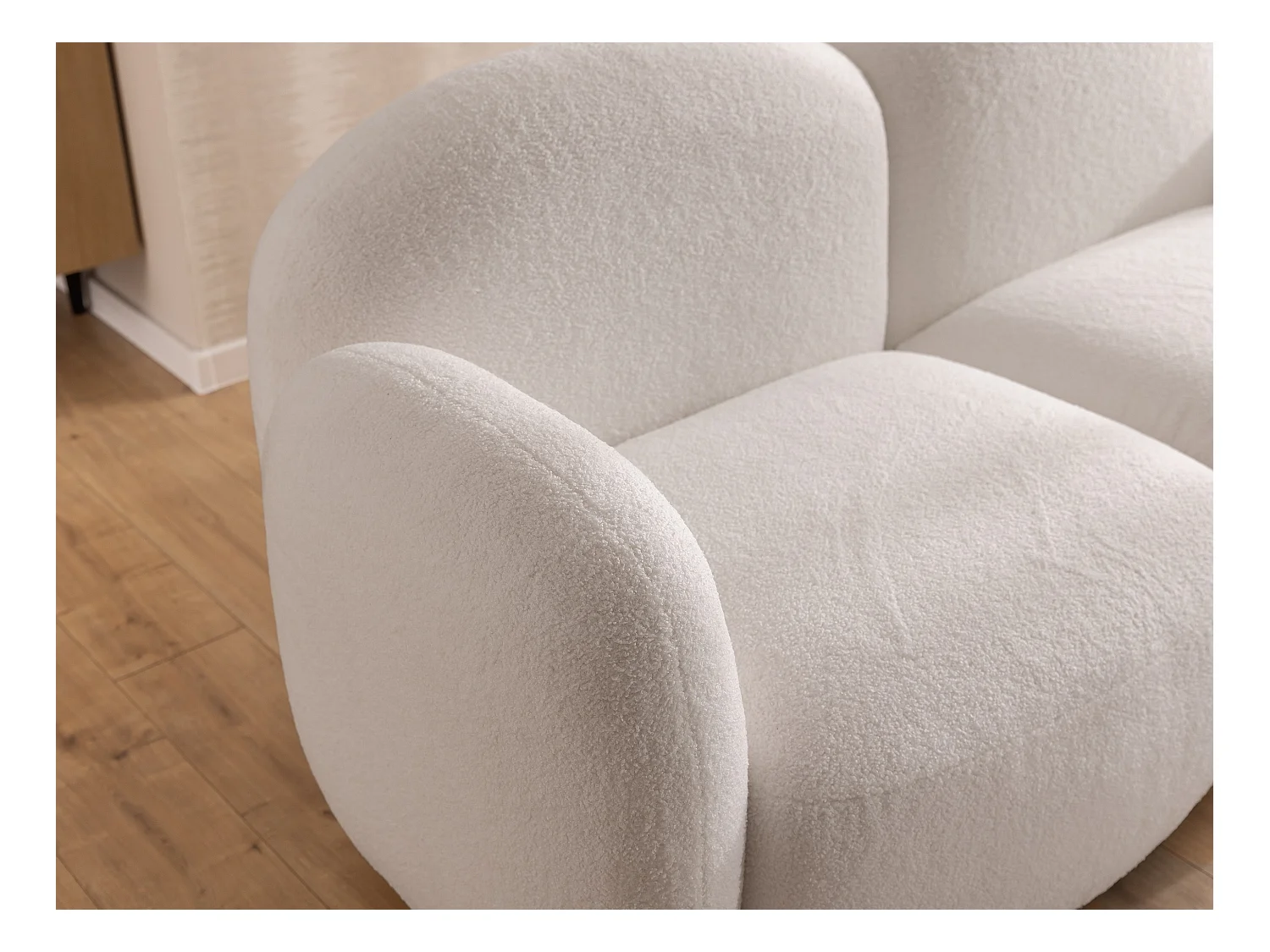 Nuvola - Moderne Ecksofa L-Form aus Weiß Bouclé-Stoff mit abgerundetem Design und hohem Sitzkomfort