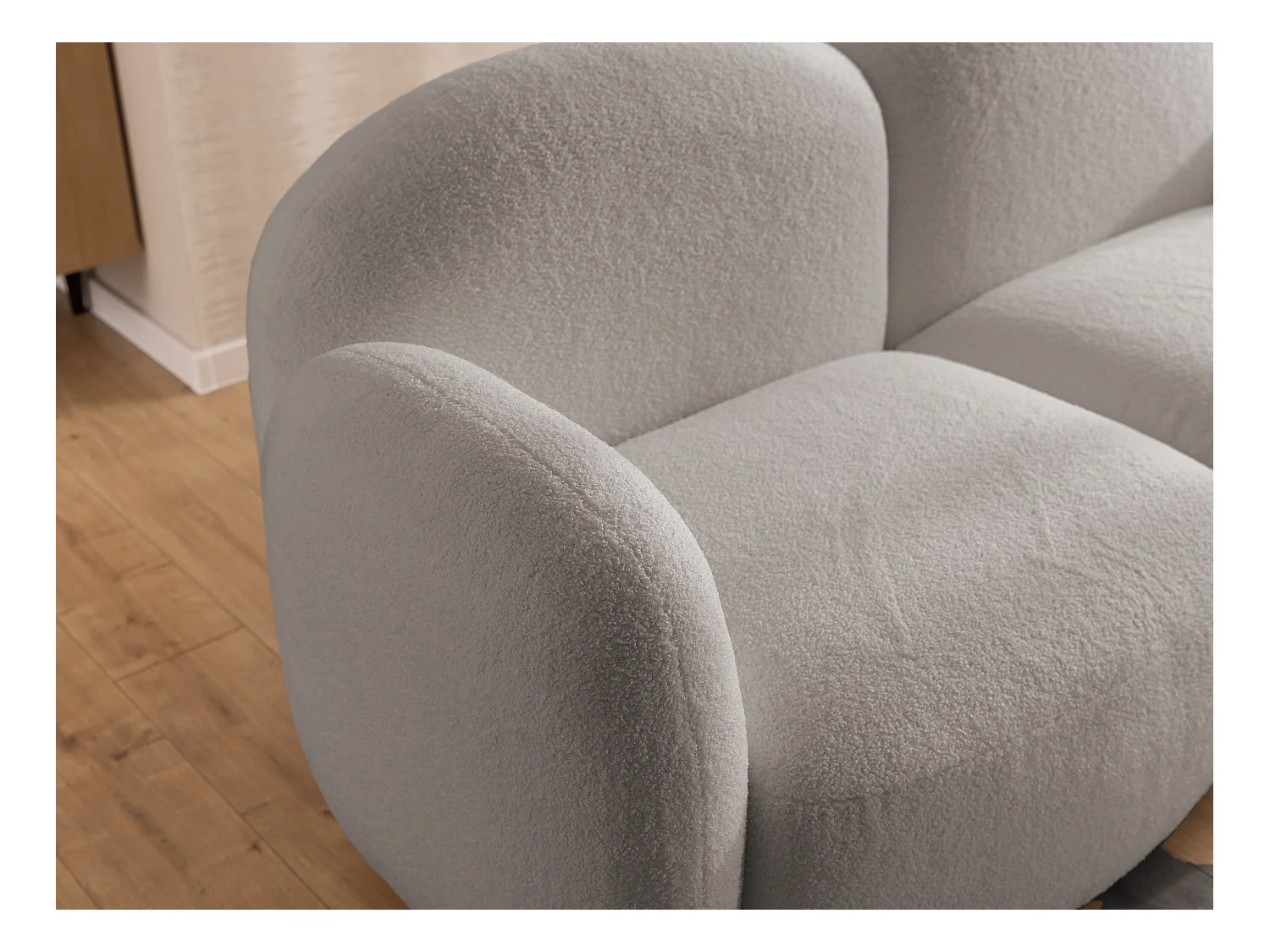 Nuvola - Moderne Ecksofa L-Form aus Hellgrau Bouclé-Stoff mit abgerundetem Design und hohem Sitzkomfort