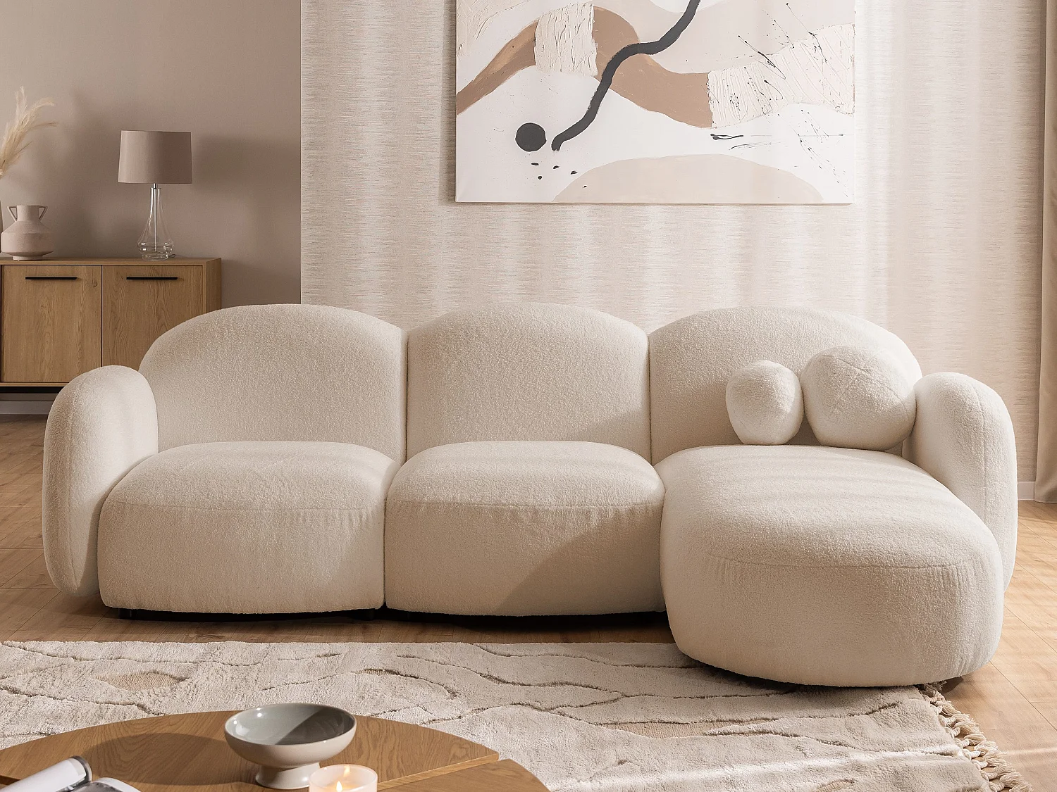 Nuvola - Moderne Ecksofa L-Form aus Hellbeige Bouclé-Stoff mit abgerundetem Design und hohem Sitzkomfort