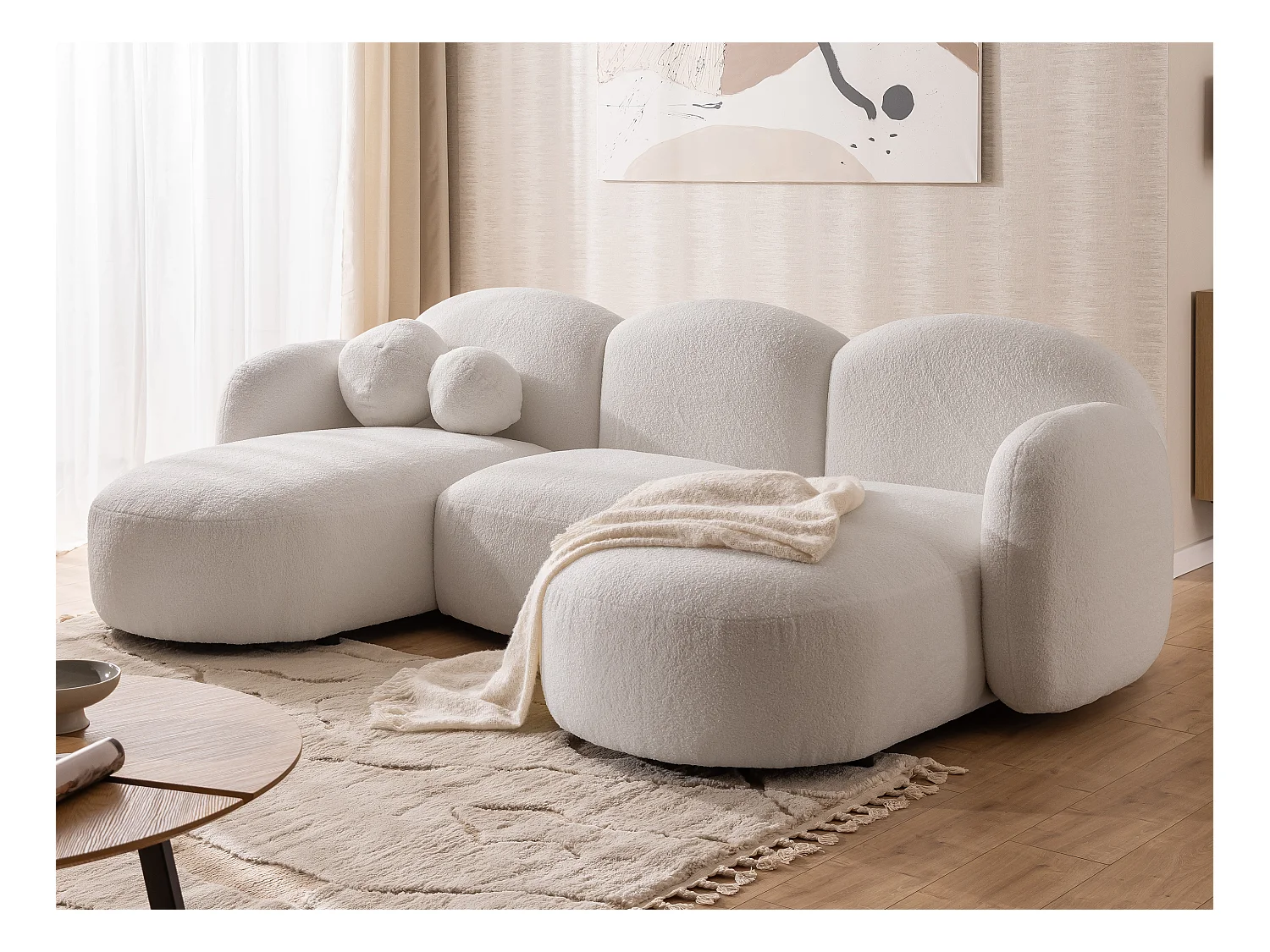 Nuvola - Moderne Wohnlandschaft aus Weiß Bouclé mit abgerundetem Design und hohem Sitzkomfort