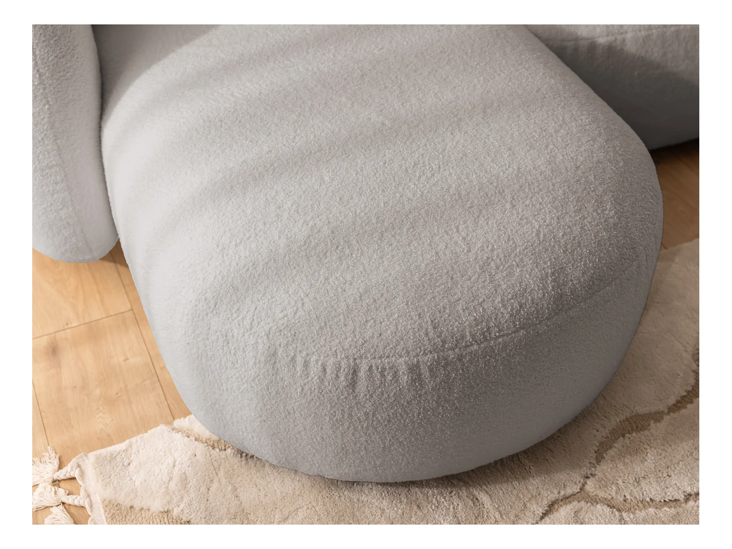 Nuvola - Moderne Ecksofa L-Form aus Hellgrau Bouclé-Stoff mit abgerundetem Design und hohem Sitzkomfort