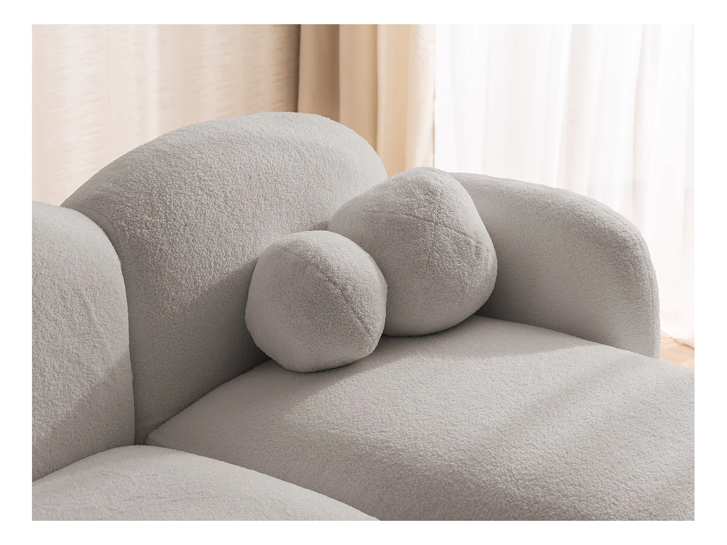 Nuvola - Moderne Ecksofa L-Form aus Hellgrau Bouclé-Stoff mit abgerundetem Design und hohem Sitzkomfort