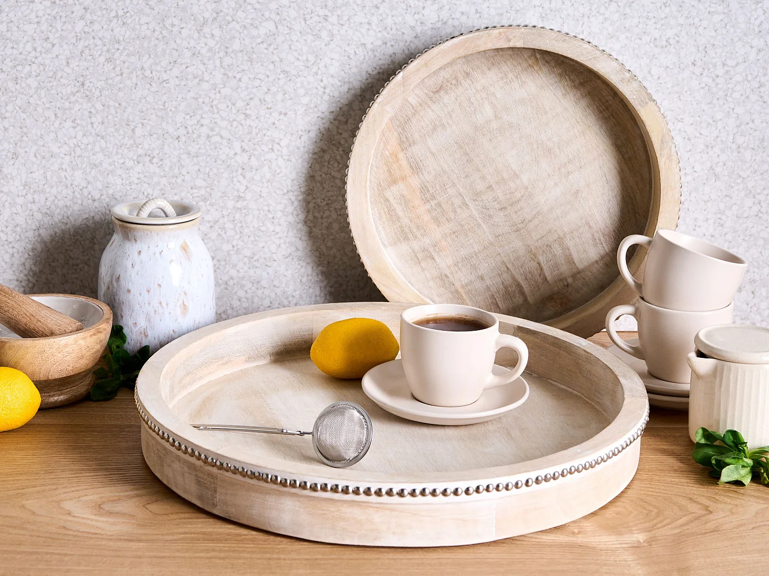 Set of 2 Serving Trays MANSOURA Mango Wood Light Brown
