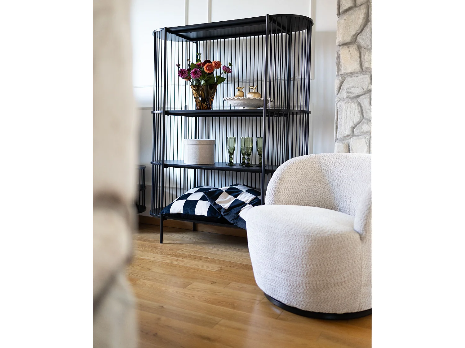 Swivel Armchair KUOLPA Chenille Beige