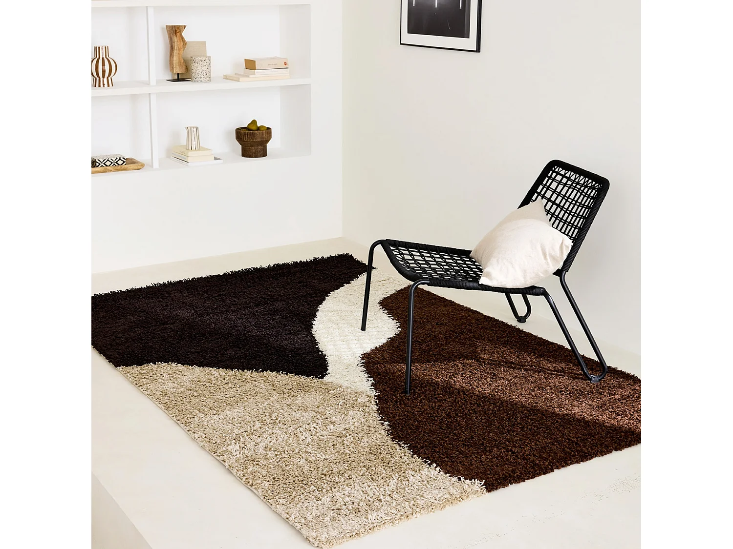 Tapis intérieur shaggy motifs géométriques beige. marron. noir 160 x 230 cm - Omar