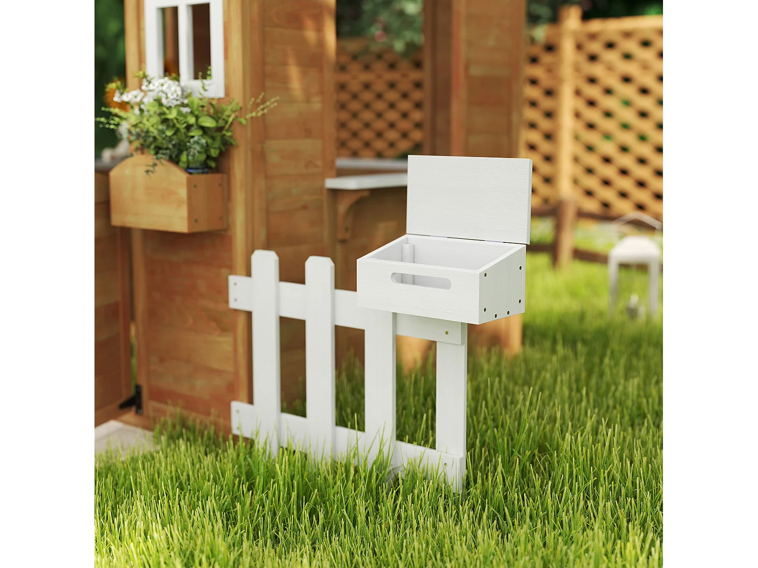 Casetta per bambini con staccionata e finestre in legno