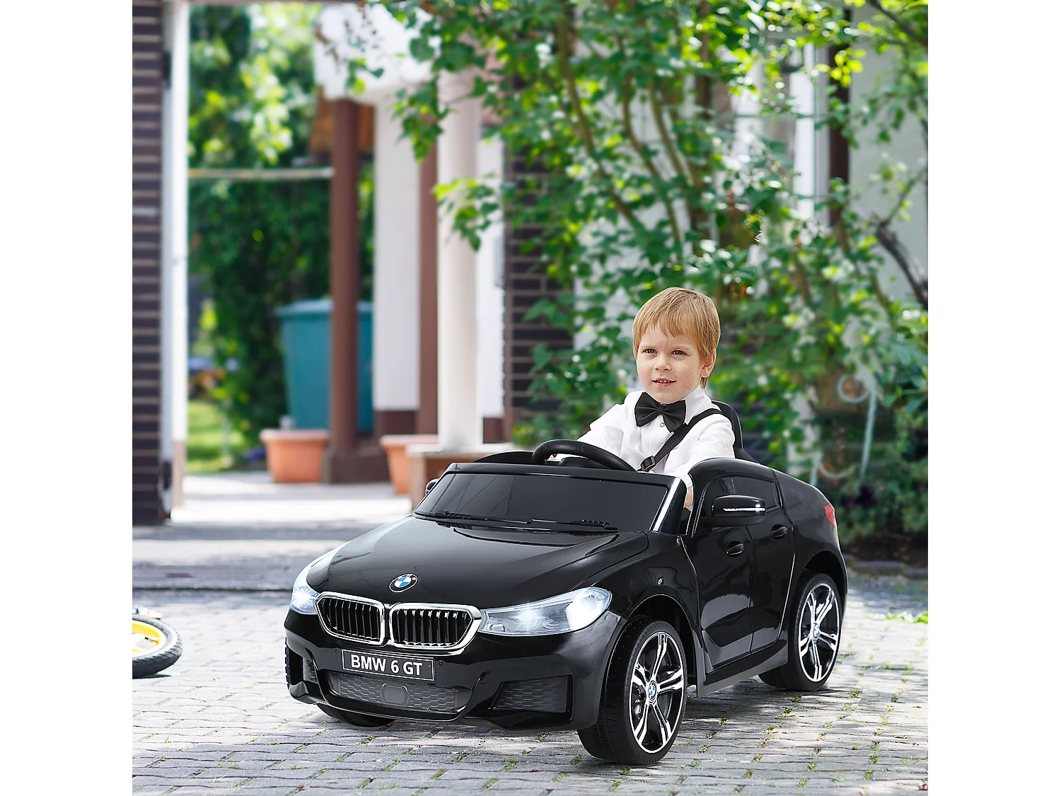 Macchina elettrica per bambini con telecomando nero