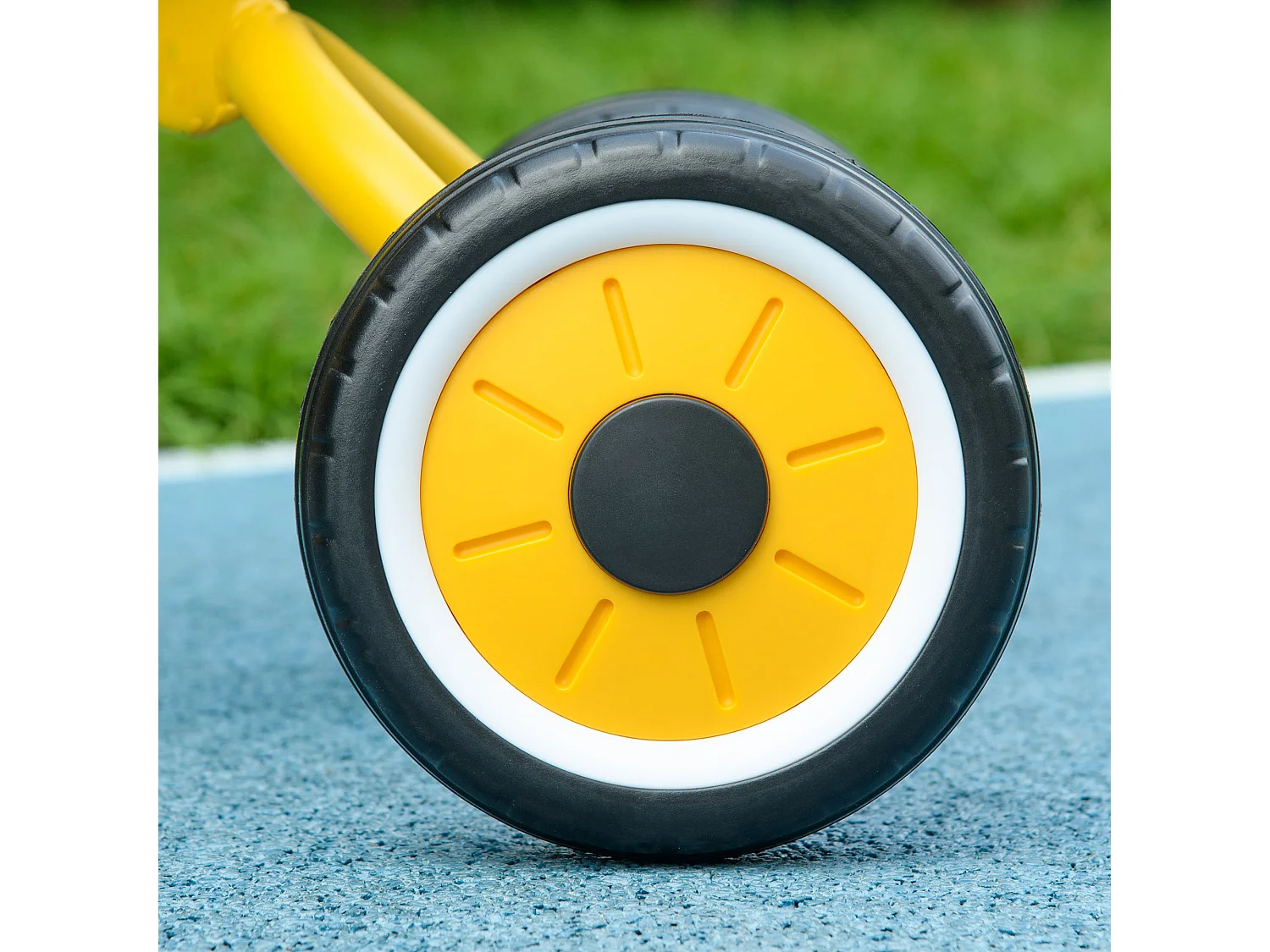 Triciclo per bimbi 2-5 anni regolabile con campanello giallo