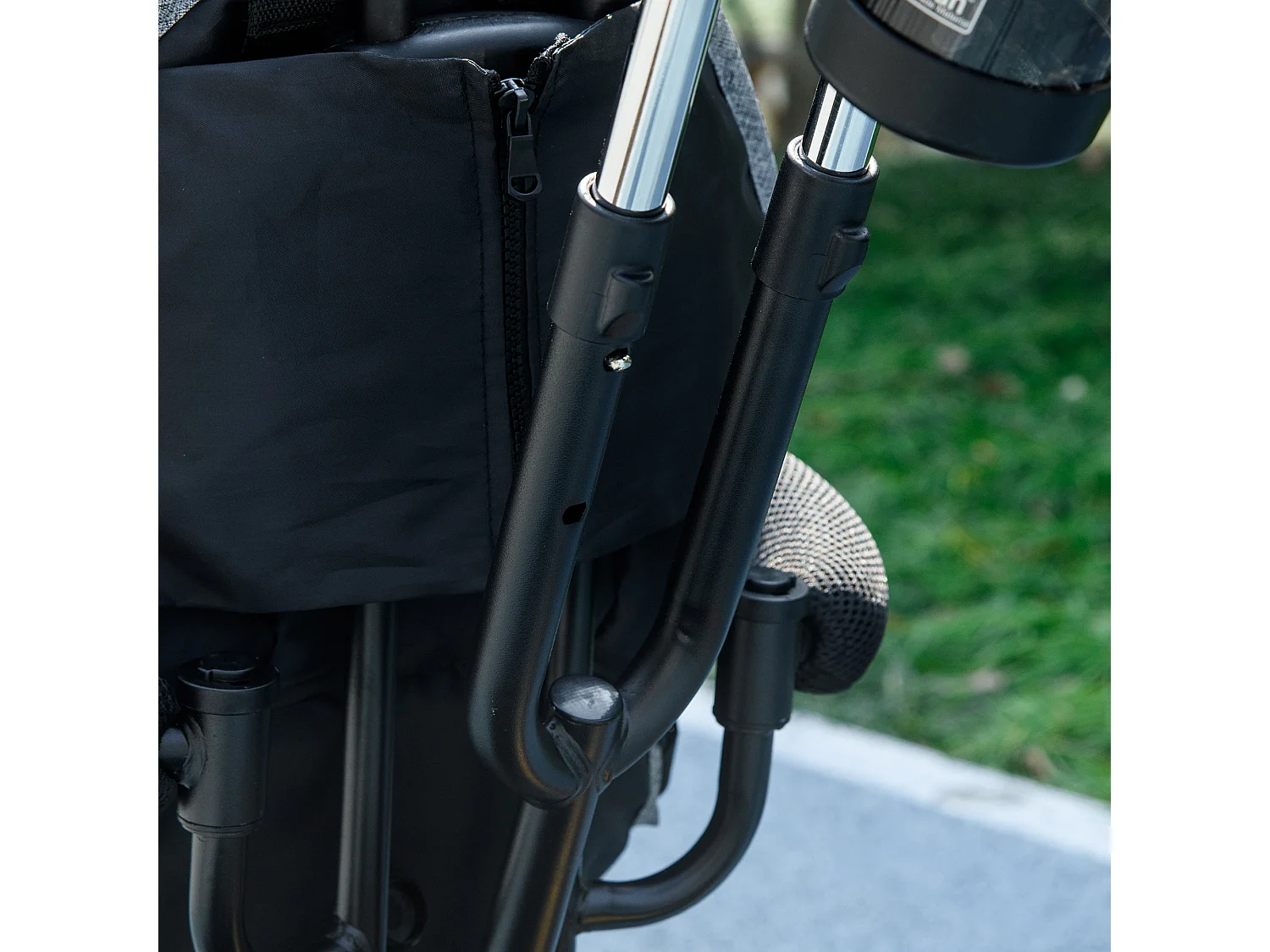 Triciclo passeggino con maniglione e tettuccio regolabile grigio