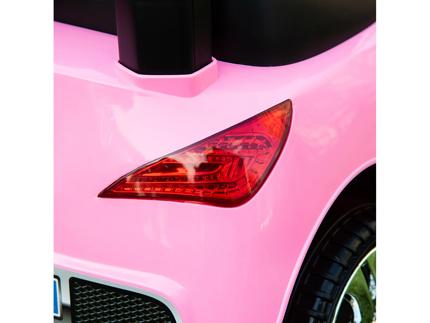 Macchinina per bambini cavalcabile volante musiche e luci