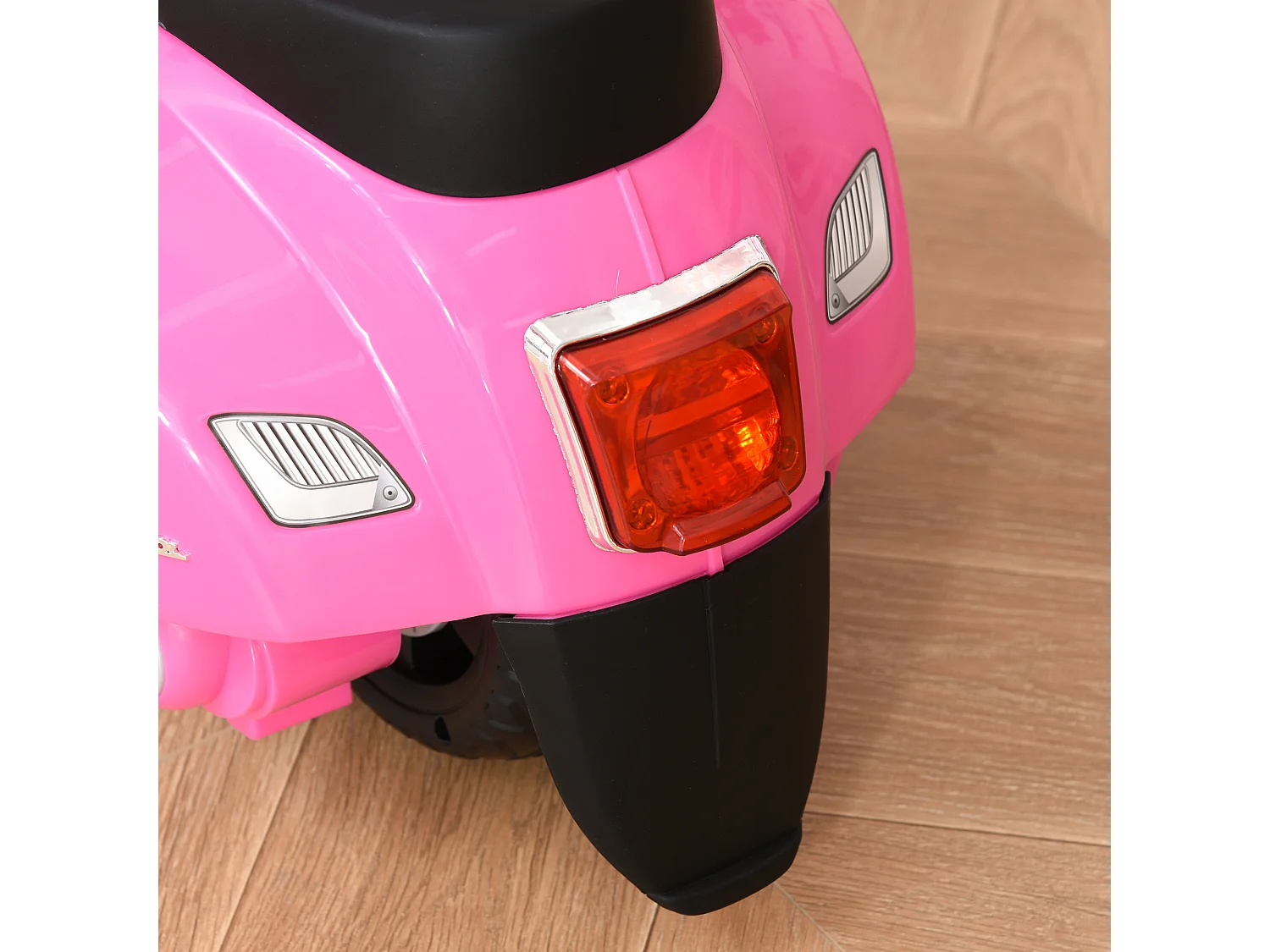 Moto per bambini vespa batteria 6v fari e clacson 18-36 mesi