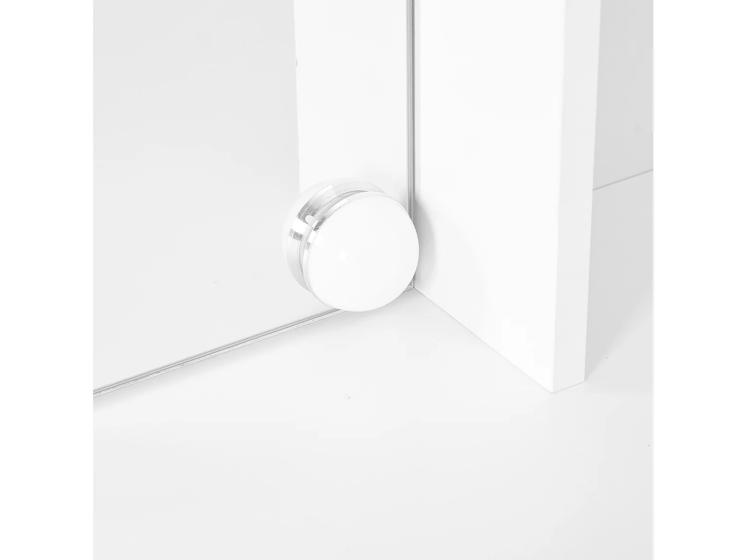 Coiffeuse de chambre à coucher avec 3 tiroirs et 2 portes, miroir LED, blanc - tabouret inclus