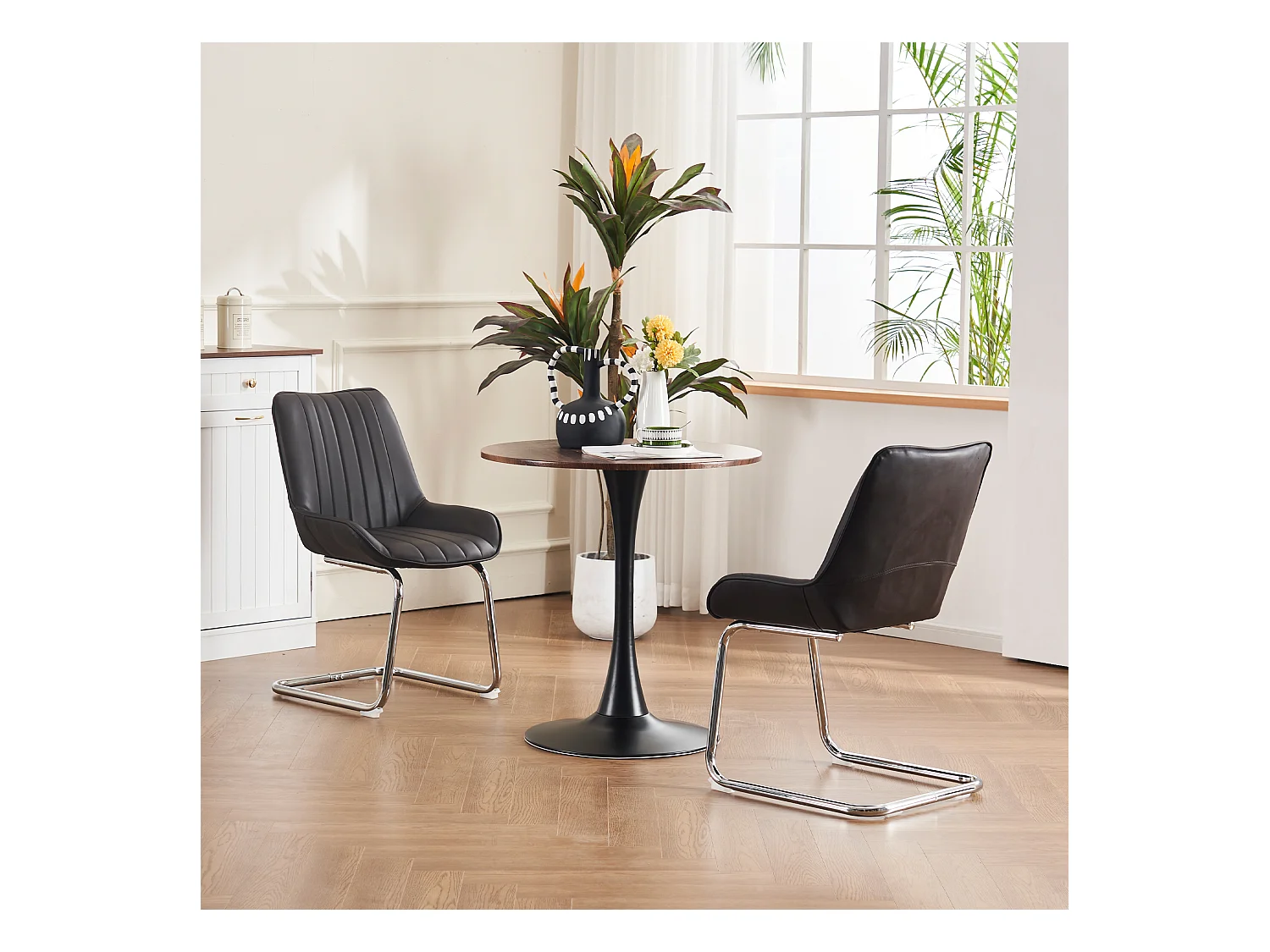 Lot de 2 chaises de salle à manger avec dossier rembourré et pieds en métal argenté - PU noir