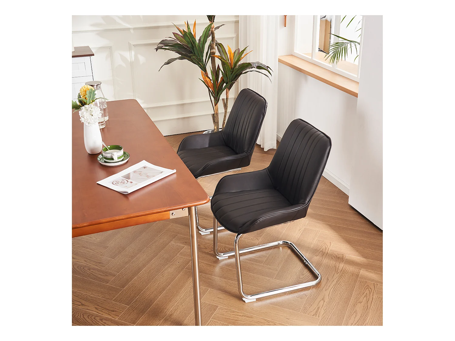 Lot de 2 chaises de salle à manger avec dossier rembourré et pieds en métal argenté - PU noir