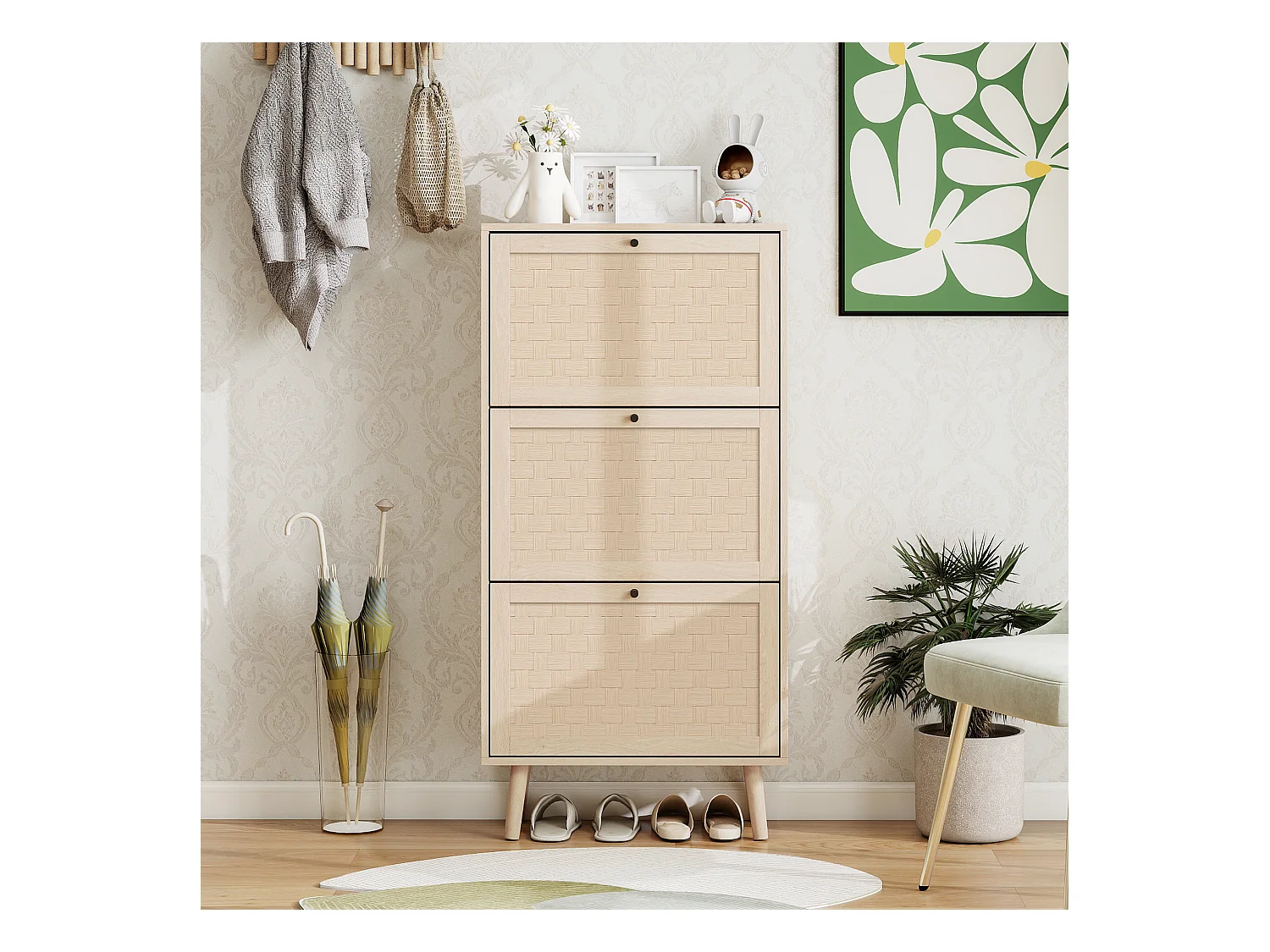 Meuble à chaussures naturel avec 3 portes basculantes et  poignées noires - pour entrée et couloir