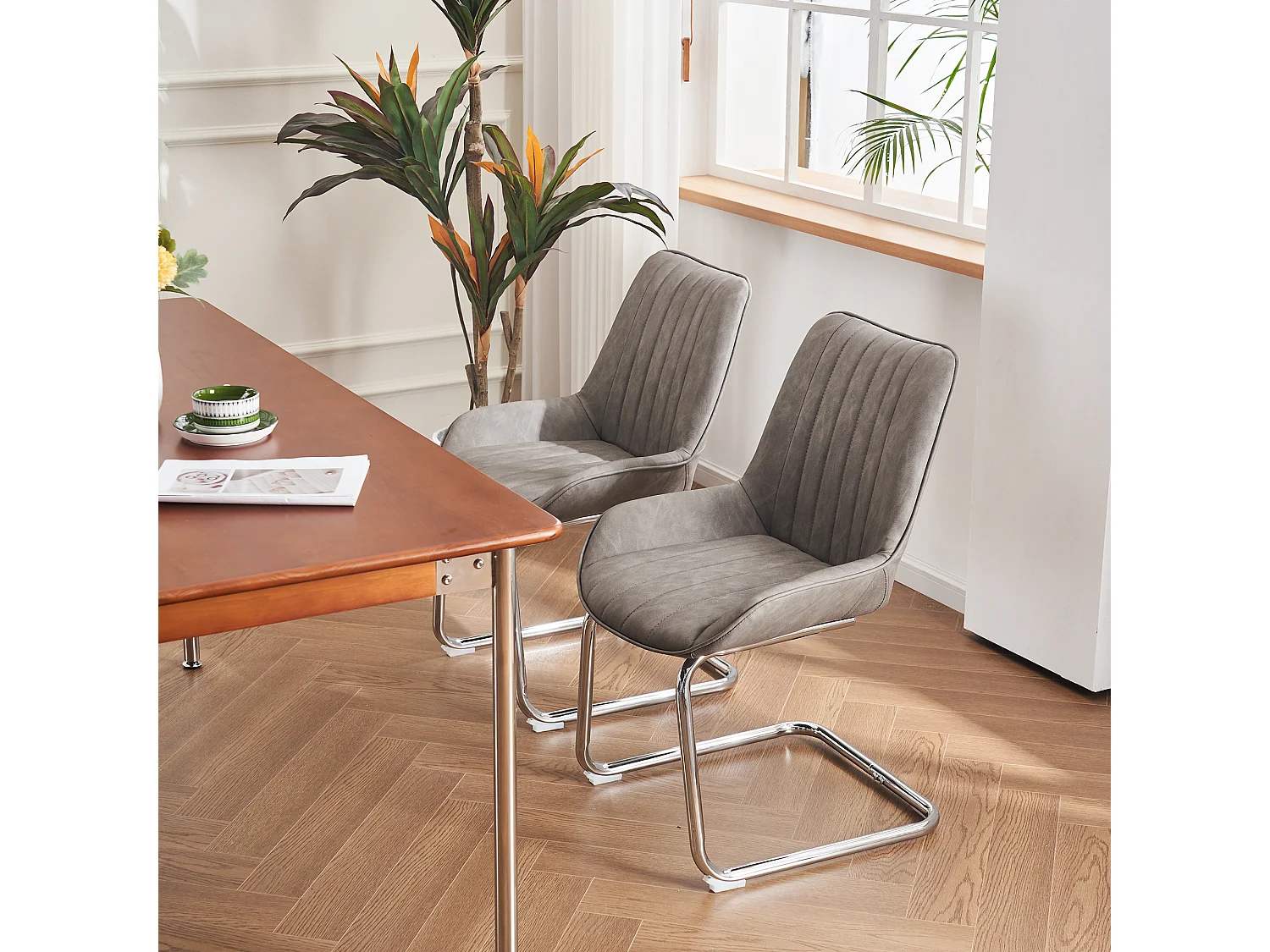 Set van 2 eetkamerstoelen met gestoffeerde rugleuningen en zilverkleurige metalen poten - Grijs PU