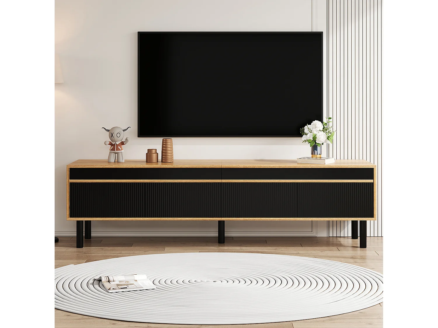 Meuble TV 170 cm avec 4 portes rayées noires et pieds en bois, plateau couleur bois - pour salon et bureau