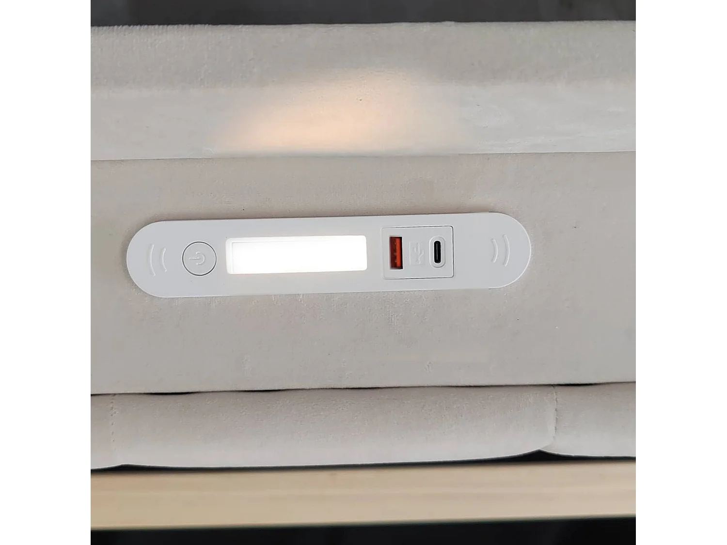 Lit banquette 90x200 cm, velours beige, lit coffre avec LED et USB, étagère de rangement - sans matelas