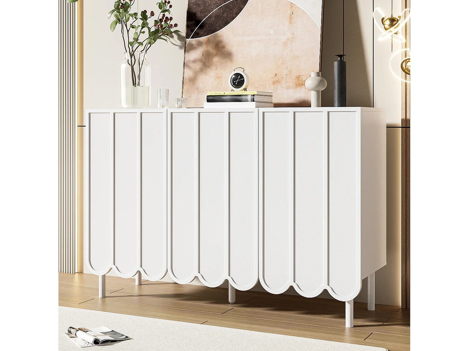 Weißes Sideboard mit 3 gestreiften Türen und verstellbaren Einlegeböden – ideal für Wohn- und Esszimmer