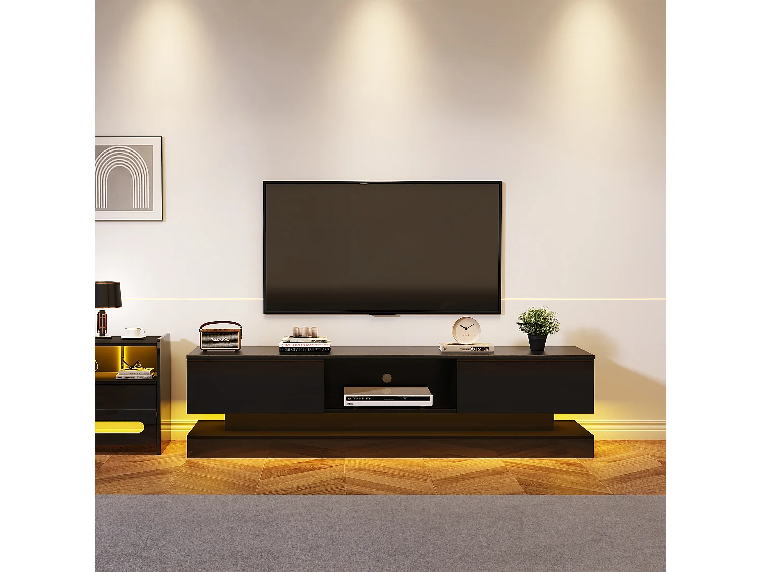 Meuble TV noir avec 2 tiroirs et compartiments de rangement ouverts, éclairage LED