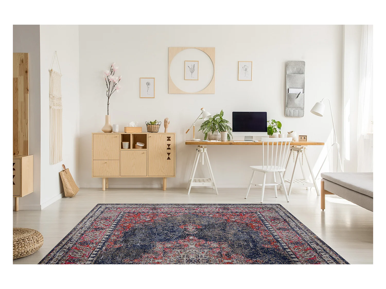 Tapis moderne MUNDO E0551 ornement, cadre vintage extérieur rouge / n 160x220 cm