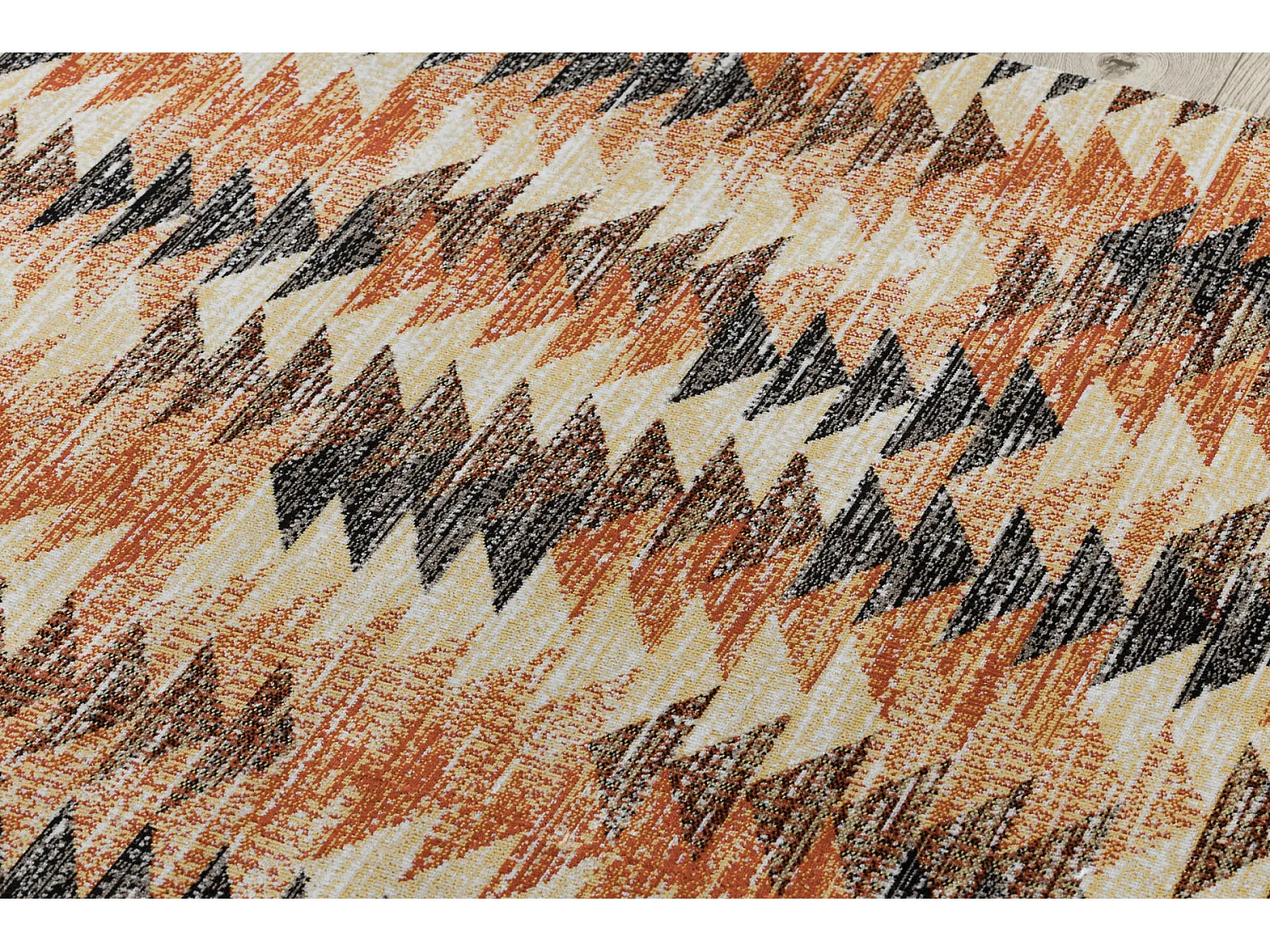 Modern tapijt MUNDO D5781 driehoeken 3D outdoor oranje / beige 200x290 cm