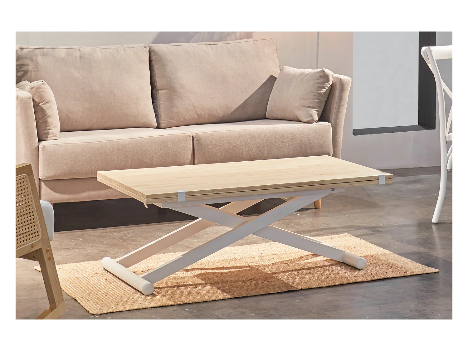 Table basse relevable extensible en bois et métal coloris chêne nordique blanc - longueur 110-114 x profondeur 57 x hauteur 49-76 cm