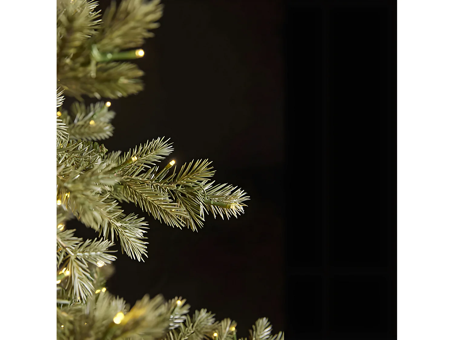 Albero di Natale "Rugiada" con luci LED in PE effetto Real Touch + PVC di altissima qualità cm 180