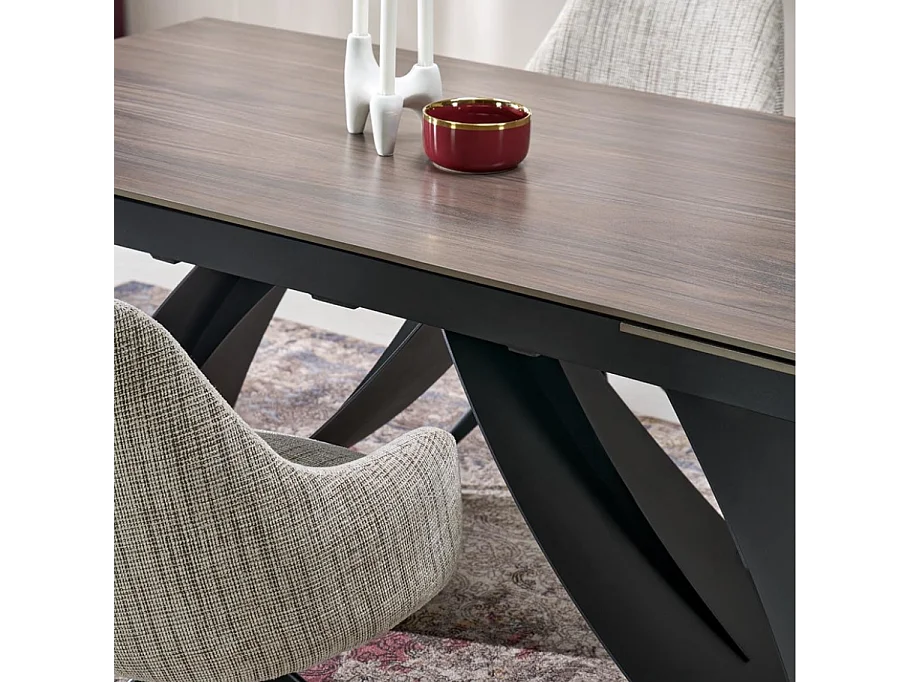 Table design extensible avec plateau aspect noyer 180-240 cm LIZZY