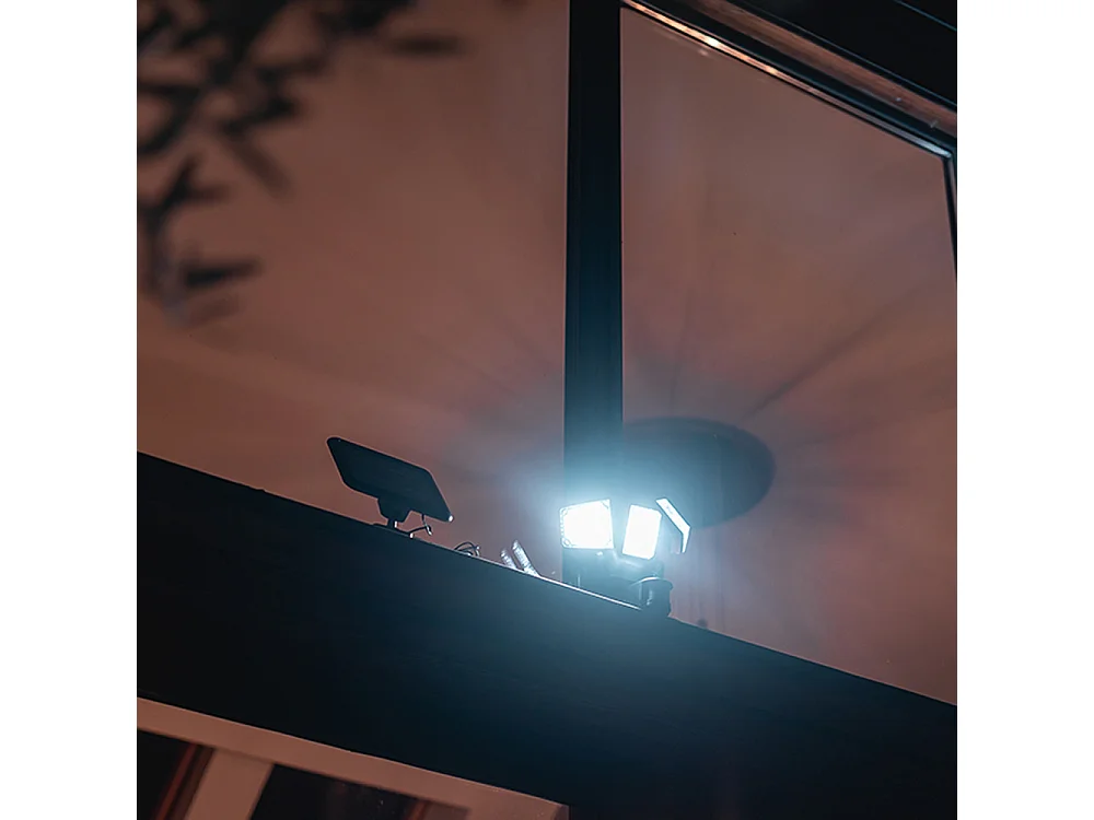 Projecteur solaire LED EZIlight® Solar pro 3