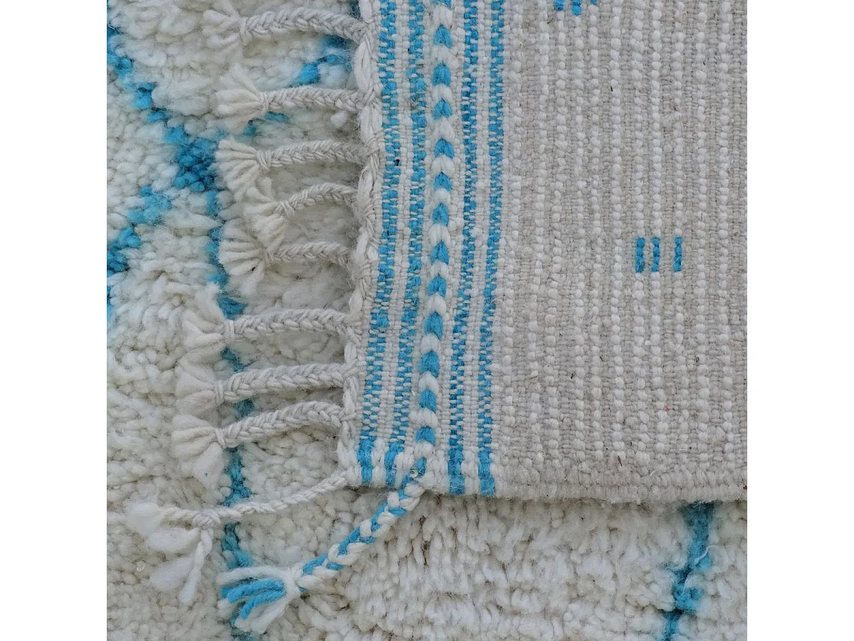 Authentique tapis berbère 160x265 fait à la main en laine crème et bleu ciel BENI OUARAIN DG