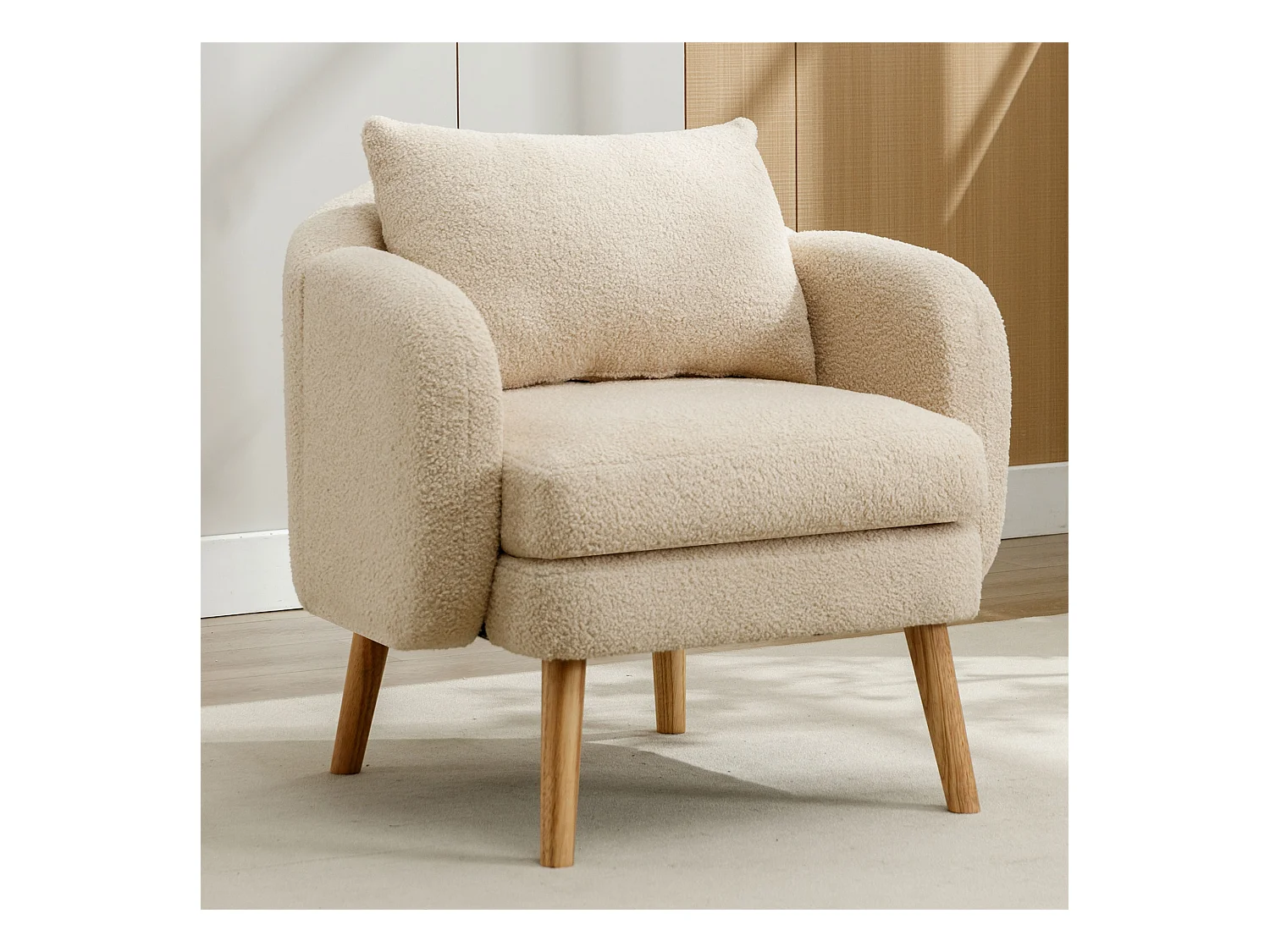 Fauteuil simple beige avec coussins, velours teddy, pieds en bois 71x72x71cm