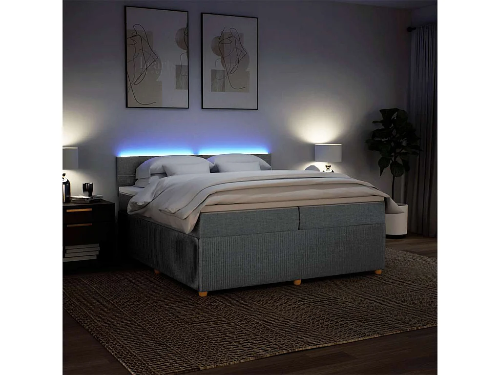 Boxspringbett mit Matratze Hellgrau 200x200 cm Stoff