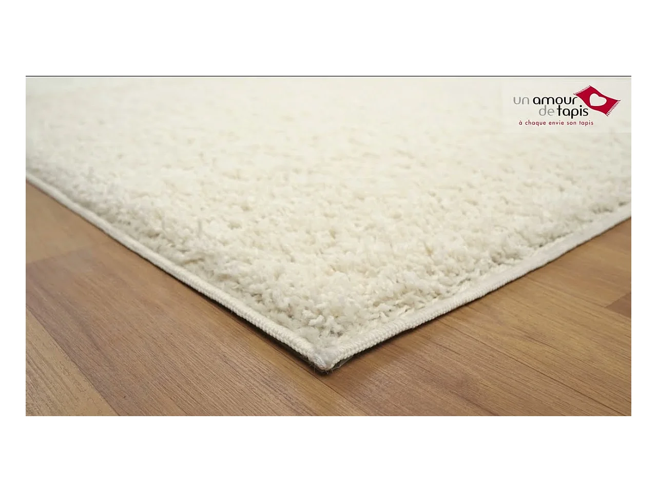 Tapis shaggy 120x170 rectangle tissé crème motif uni LYN4 UNILA