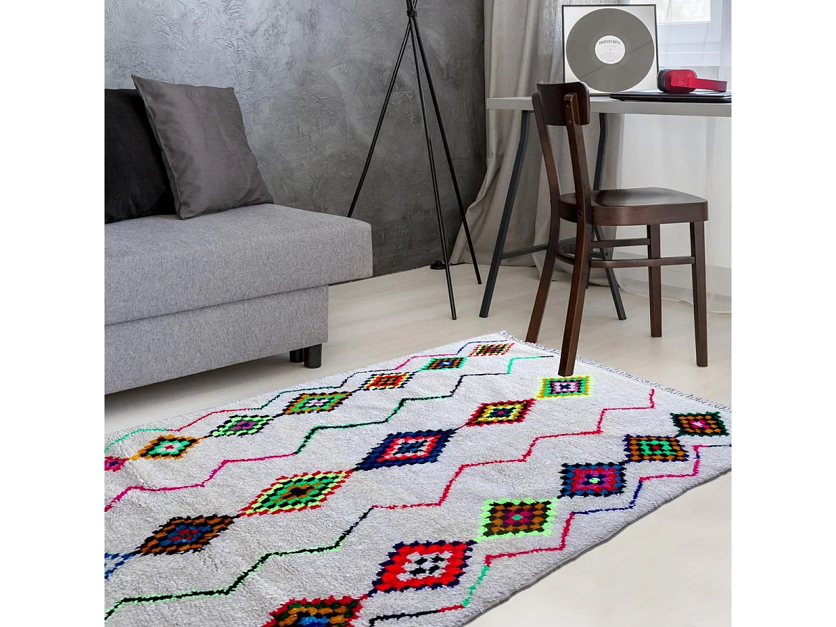 Authentique tapis berbère 160x255 fait à la main en laine blanc cassé et rose AZILAL 6 motif ethnic