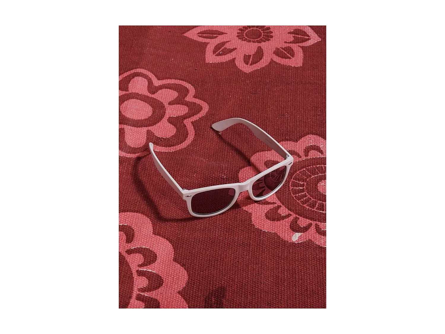 Tapis kilim 70x110 rectangle fait main en coton rouge motif ethnique