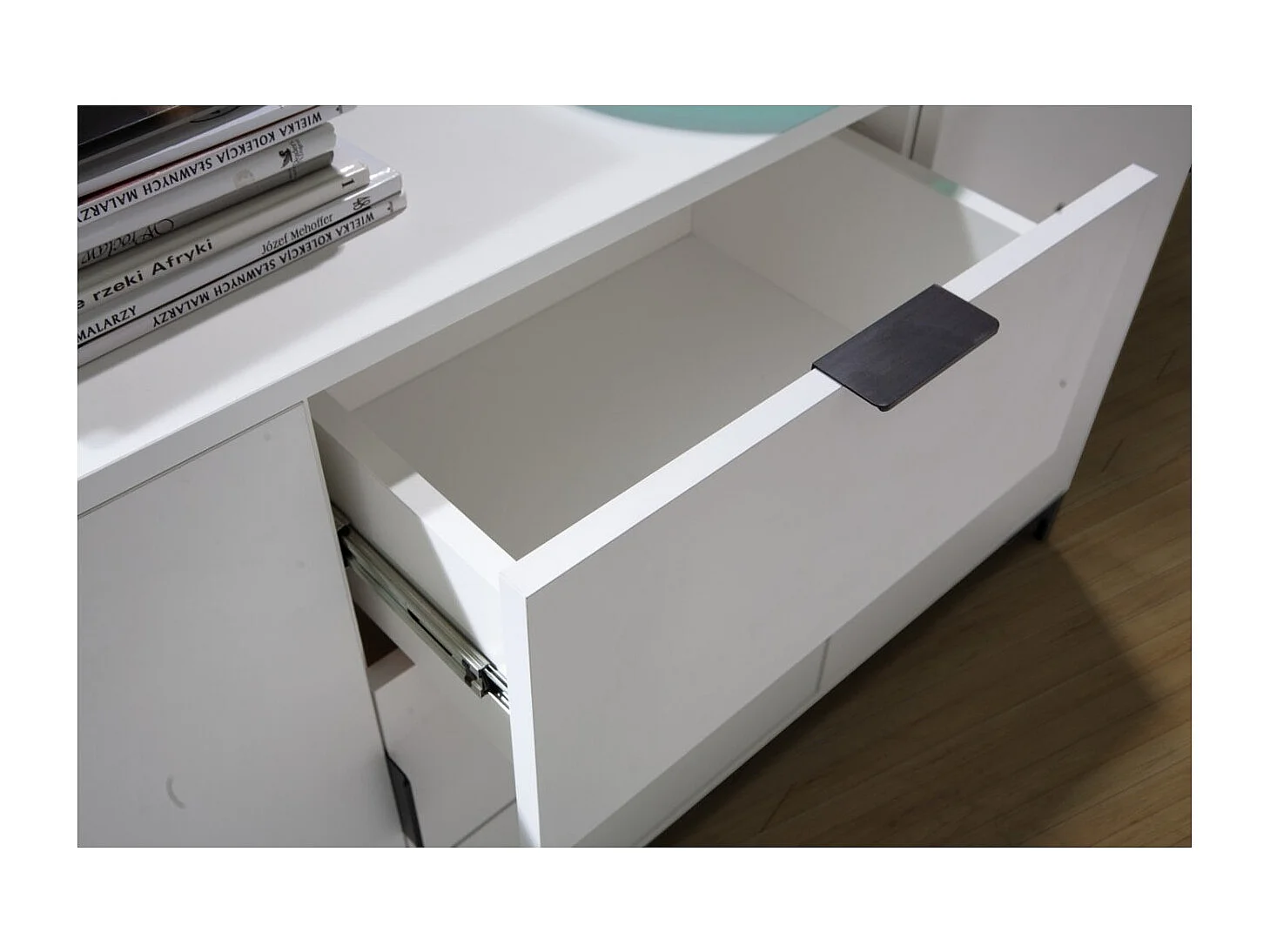 Sideboard Line IV/Drehtüren/Schubladen/Möbelplatte/Weiss