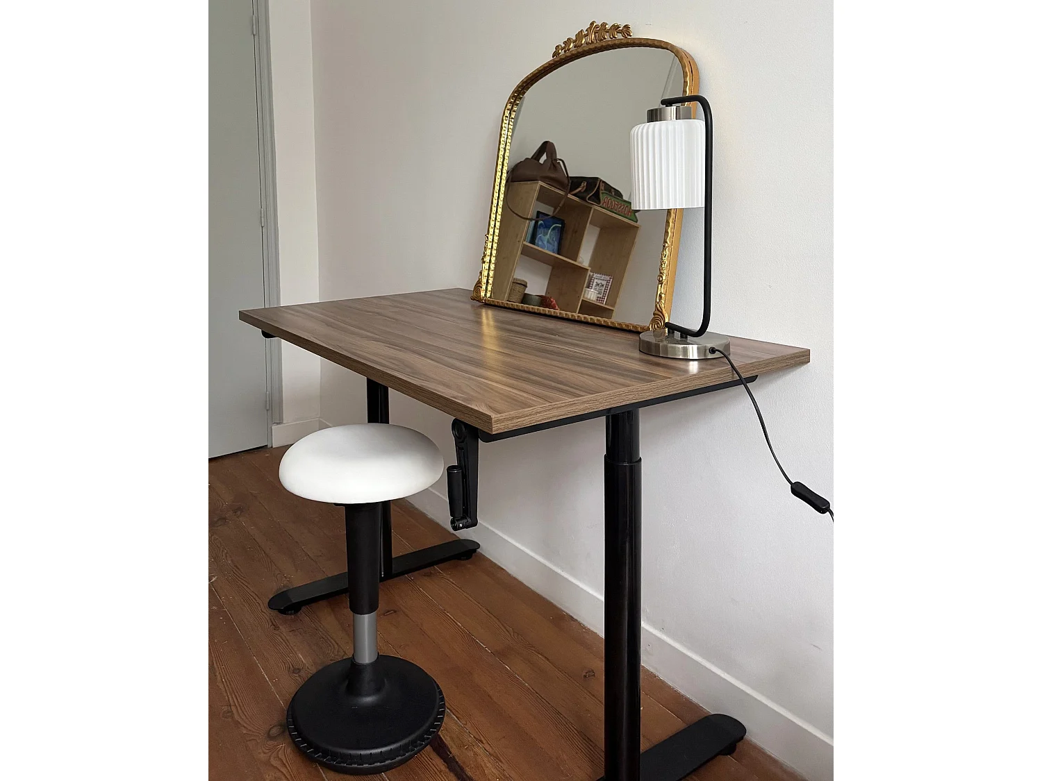 Wobble Stool ESTELL Faux Leather White