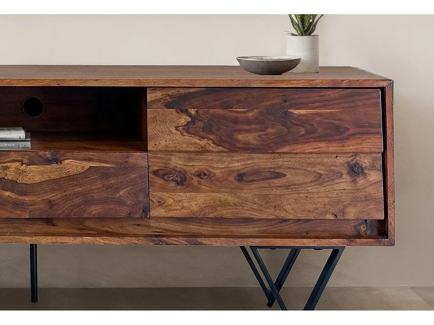 Meuble TV Sheesham 160 cm Bois Massif Pieds Métal Style Industriel