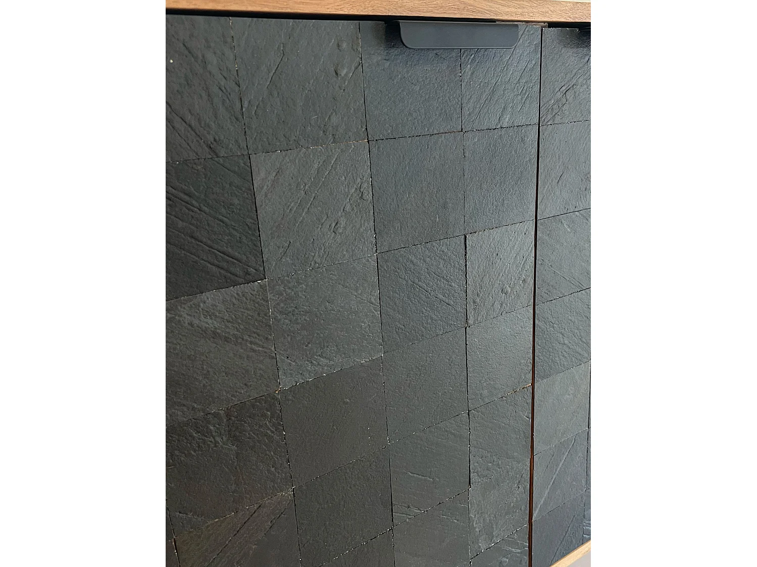 Buffet haute 180  cm bois massif d'acacia 3 tiroirs portes aspect pierre