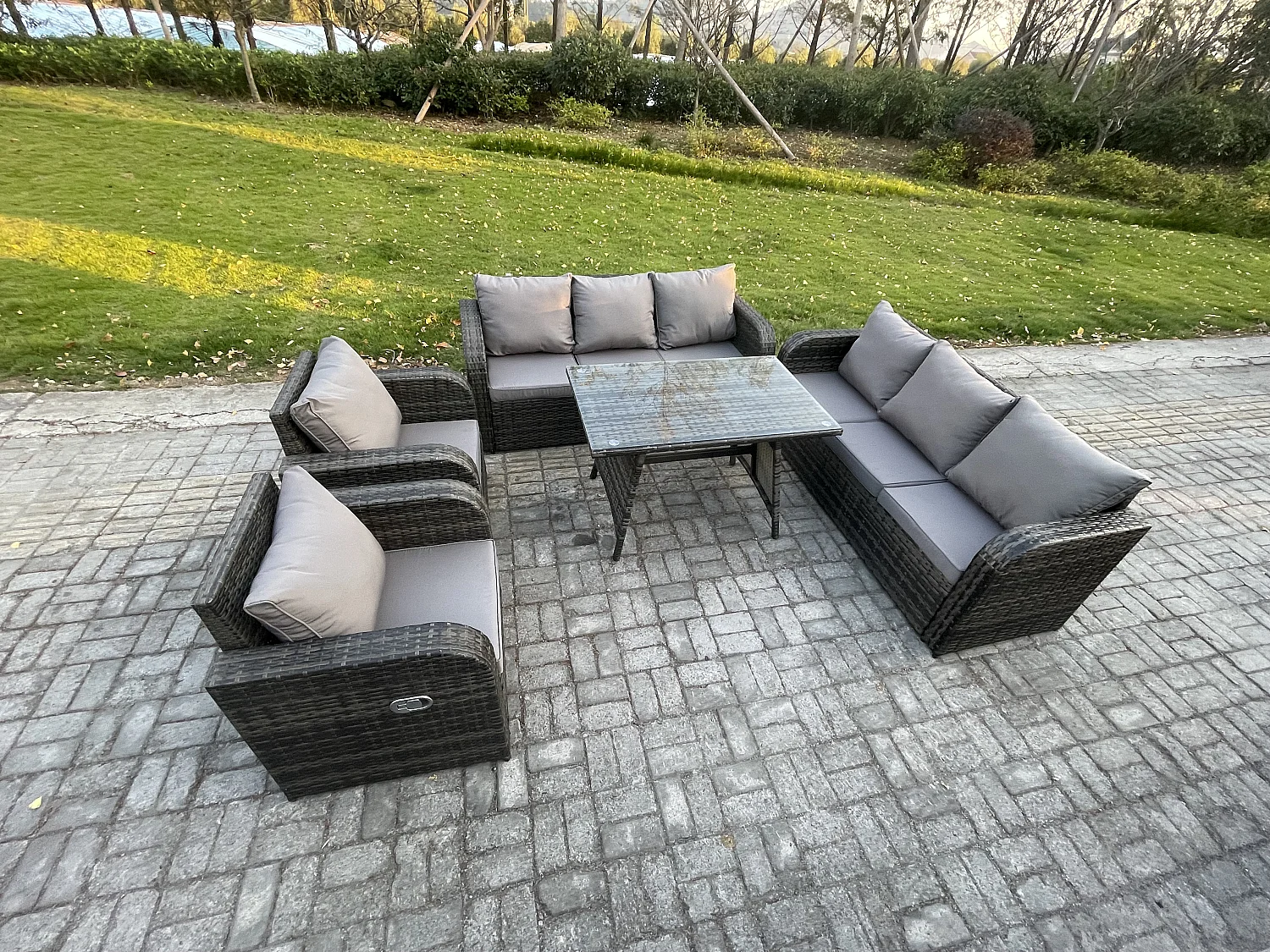 8-Sitzer Rattan Gartenmöbel Sofa Set Tisch & Stühle Set mit 3-Sitzer Sofa Rechteckiger Esstisch Dunkelgrau Gemischt