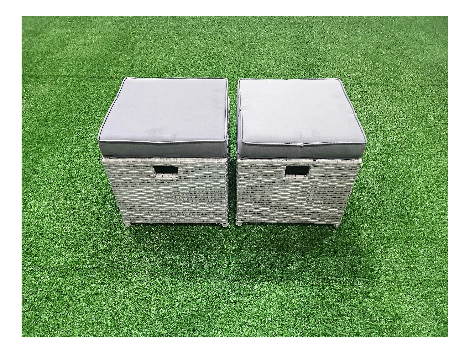 Salon de Jardin en rotin avec 2 Fauteuil Table basse carrée 2 Petits tabourets 2 Tables d'appoint Gris clair mixte