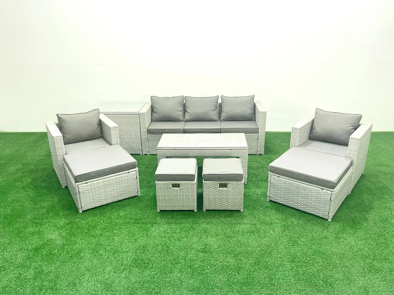 Polyrattan Gartenmöbelset mit Graue Kissen 9-Sitzer mit 2 Sesseln und Couchtisch