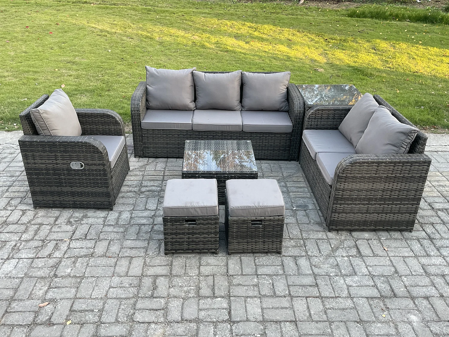 Meubles de jardin en rotin 7 Pièces avec Table basse carrée Chaise inclinable Canapé à deux places Table d'appoint 2 Petits tabourets