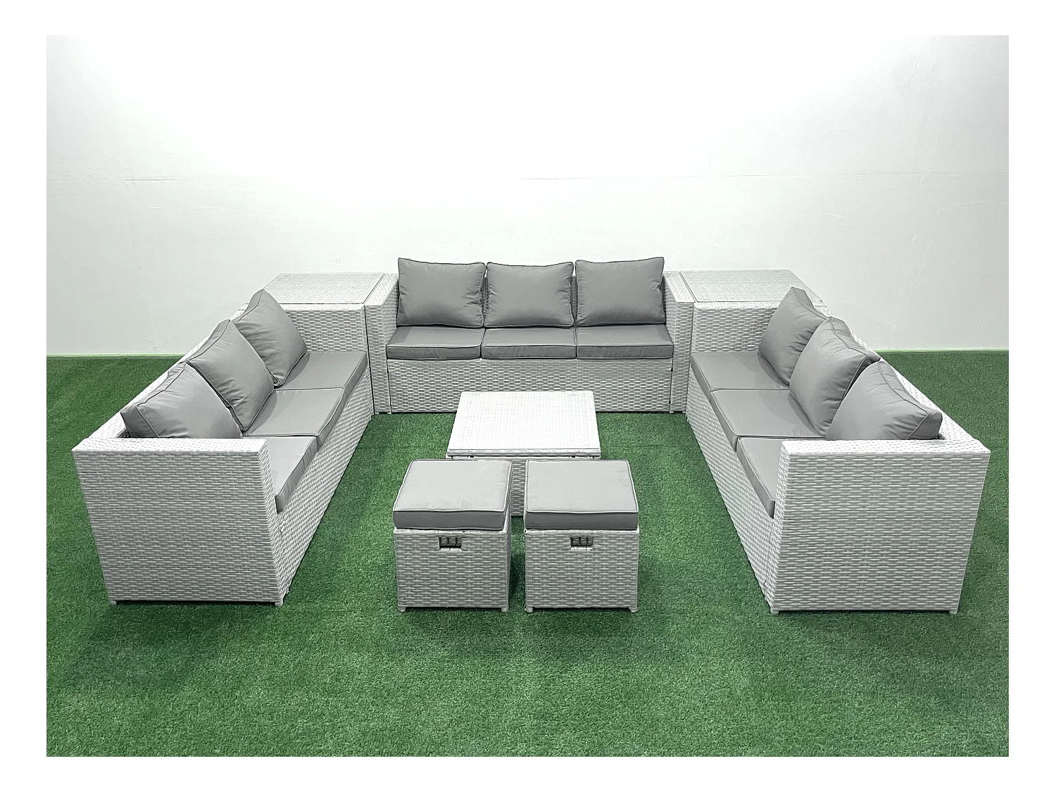 Gartenmöbel im Freien Polyrattan 11-Sitzer Rattan Garten Sofa Set mit 2 kleinen Hockern 2 Beistelltischen Hellgrau gemischt