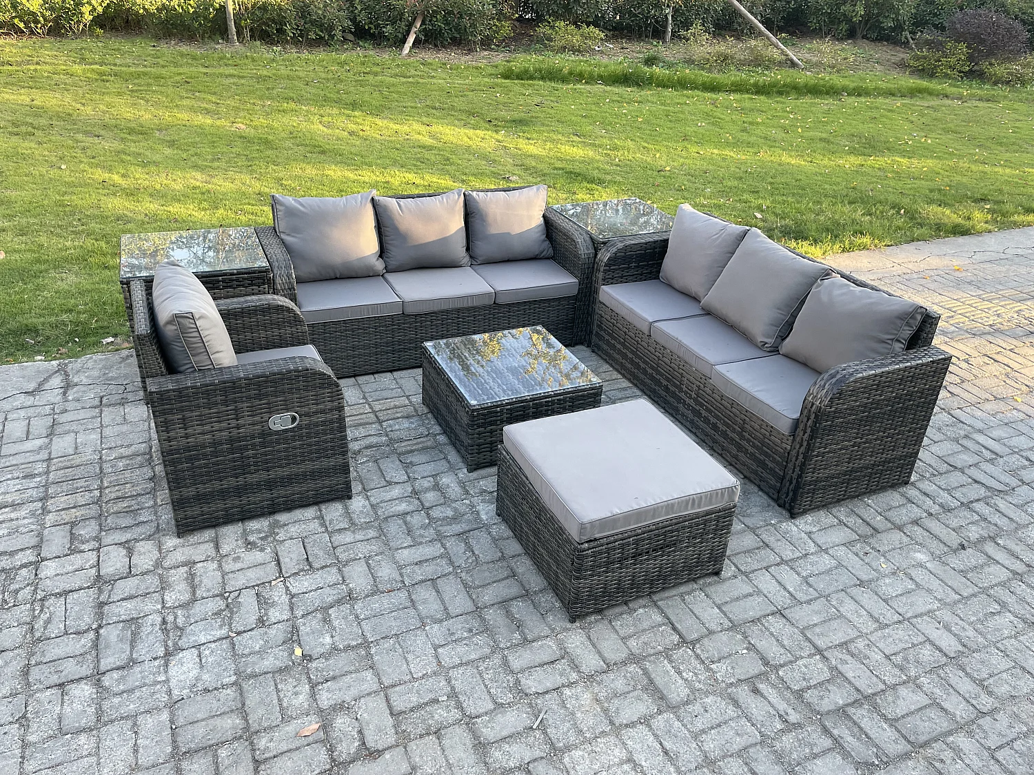 Polyrattan Gartenmöbelset Garten Sofa Couchtisch Set mit Liegestühle 2 Beistelltischen 2 Großer Hockern Dunkelgrau Gemischt