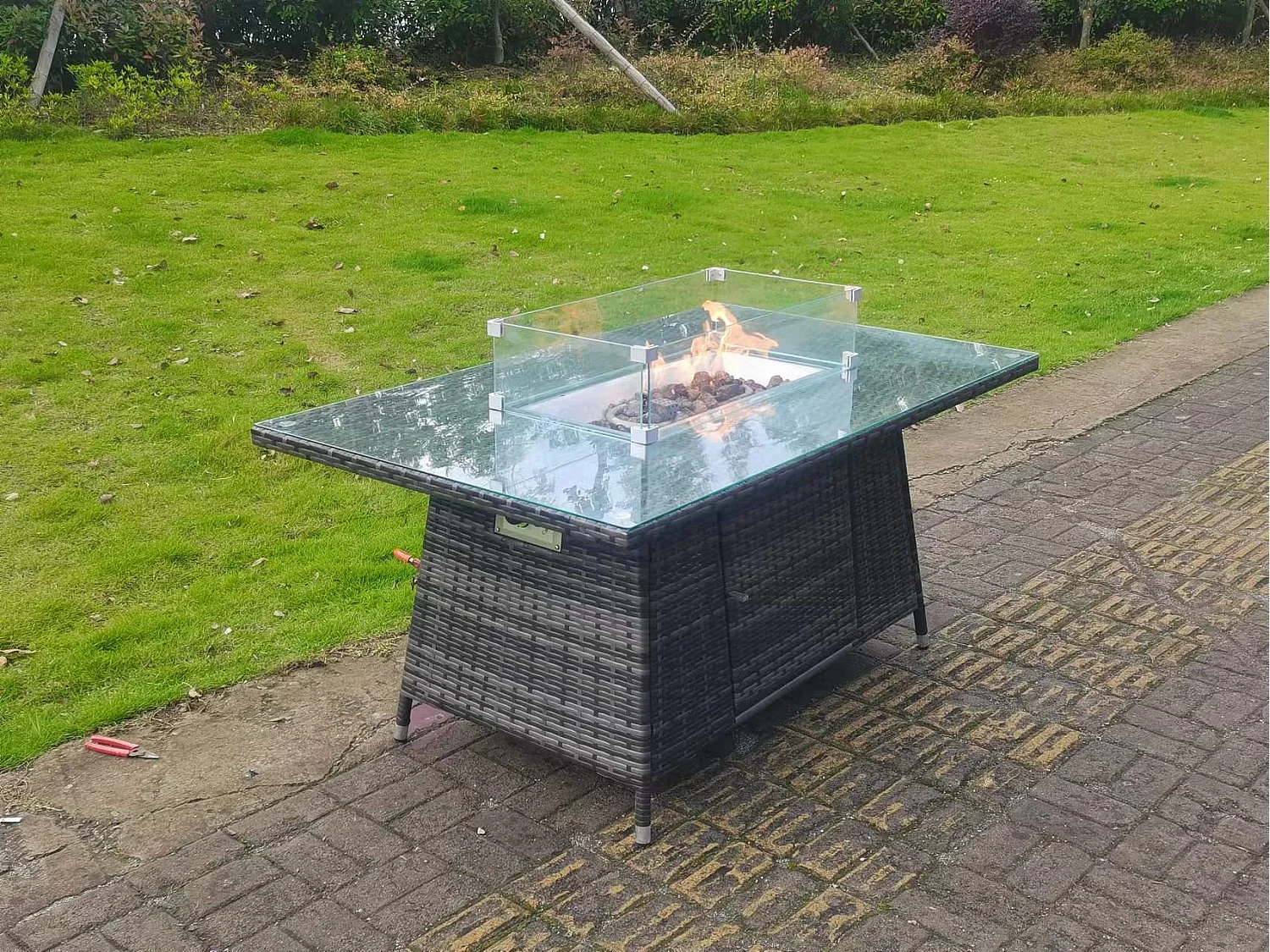 Rattan Gartenmöbel Set Gasfeuerstelle Esstisch Sets Lounge kleinen Hockern Dark Grau 8-Sitzer